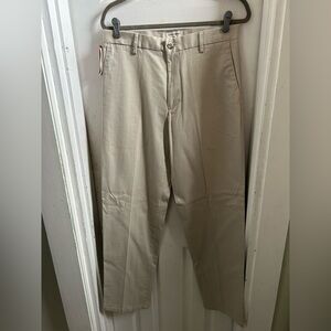 Dockers Signature Khaki Classic Fit W31 L32 NEW